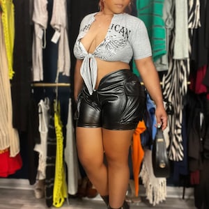 Short Sleeve Crop Top Grey