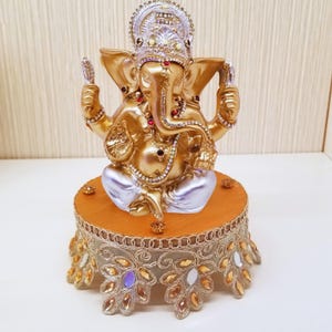 2Pc Set Resin Ganesh Statue/ Idol With Red Mat With Gift Box. Puja Room, Car Dash, Tabletop Decor for Living Room, Foyer, Wedding, Festival