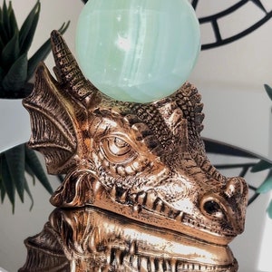 Beau présentoir de sphère en cristal à tête de dragon | Porte-oeufs avec base boule de cristal | Décoration d&#39;intérieur Dragon Statue Statuette