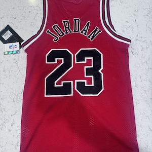 NWT Michael Jordan Nike Authentics White Tag Chicago Bulls Red Away Jersey 36 S image 8