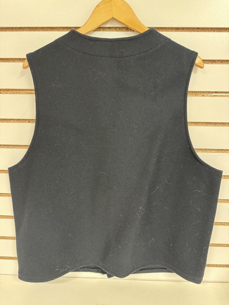 Filson Mackinaw virgin wool vest black 48 handwarmer pockets slotted style 20 bh image 4