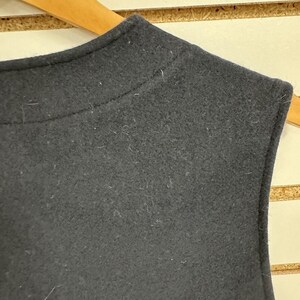 Filson Mackinaw virgin wool vest black 48 handwarmer pockets slotted style 20 bh image 5