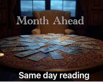 Può includere: Un tavolo con una tovaglia a motivi e un set di carte dei tarocchi. Il testo "Month Ahead" e "Same day reading" è visibile sul tavolo.