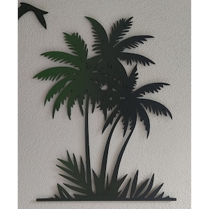 Tropical Palm Tree Metal Wall Art: Two-Tone Green Silhouette
