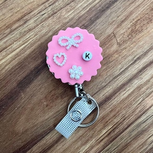 Personalized Initial Pink Coquette Bow Cute Badge Reel, Custom Name Preppy BadgeReel for Nurses, Gifted Badge Reel, Clay ID Badge Holder