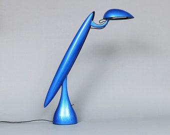 Isao Hosoe (1942-2015) lampe de table Heron en bleu métallisé - années 1990 - Luxo, Oslo / Norvège