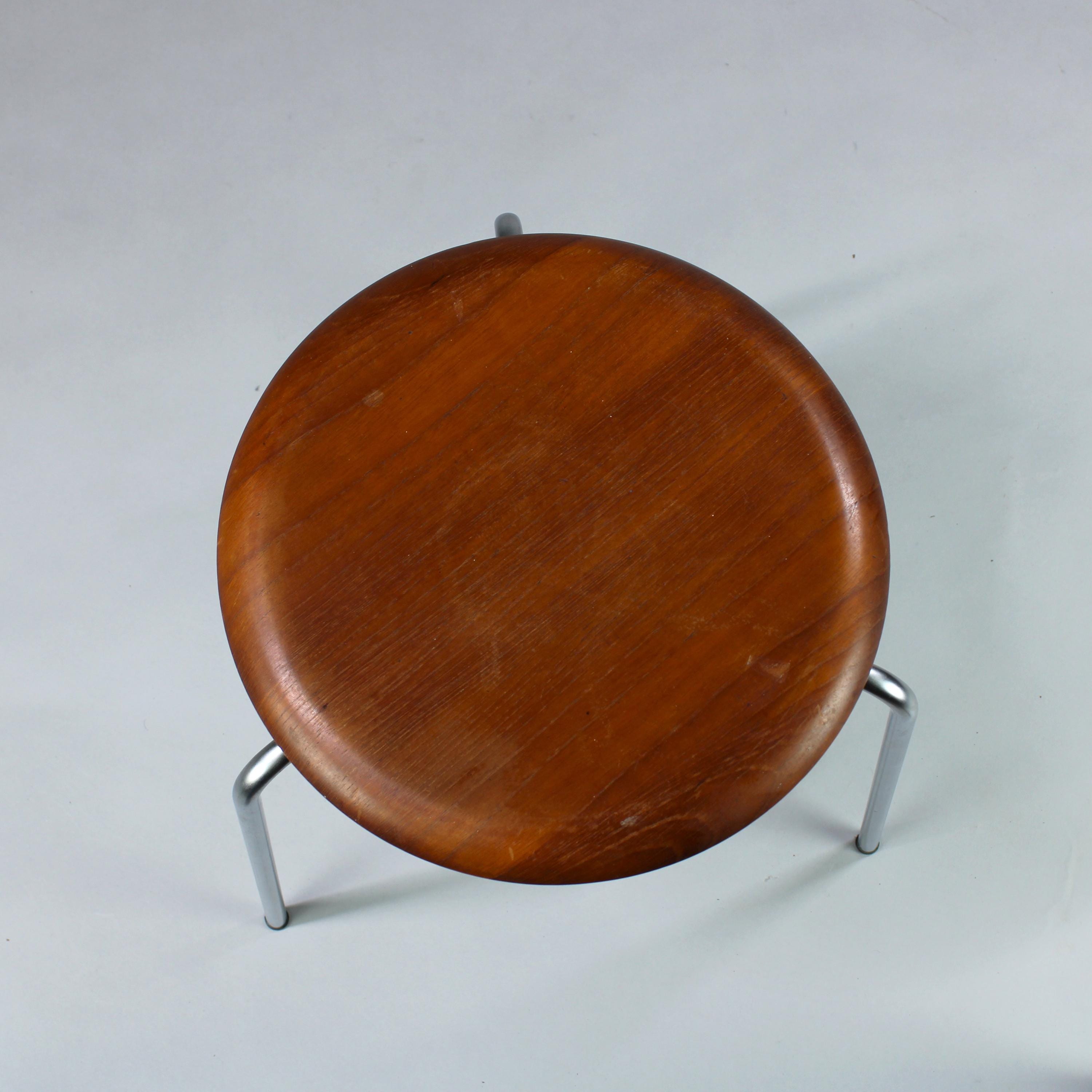 Arne Jacobsen (1902-1971) - Teak Wood - Dot Stool - Model 3170 
