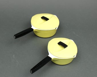 Raymond Loewy (1893 - 1986) - Le Creuset - France - Coquelle - Sauce pan with lid - 1958