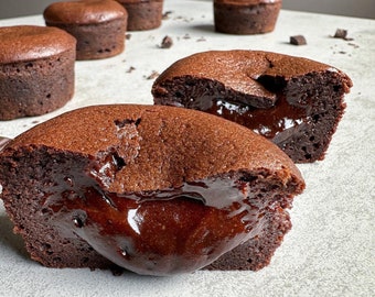 CHOCOLATE MOLTEN Lava CAKES - Digital Recipe - Recipe Card - Cookbook