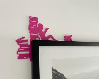 Book Reader Door Corner Accent – 3D Printed