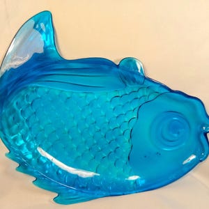 Blue Fish Plate Perfect Housewarming Gift for Mom, Whimsical Folk Art Collectible, Tropical Beach Decor Artistic Fish-Shaped for Snacks