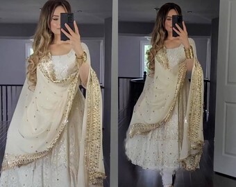 Wunderschönes, besticktes Georgette-Anarkali-Anzugset in Weiß, 3-teiliger Fertiganzug für Frauen, indische Outfits, fertig für Frauen