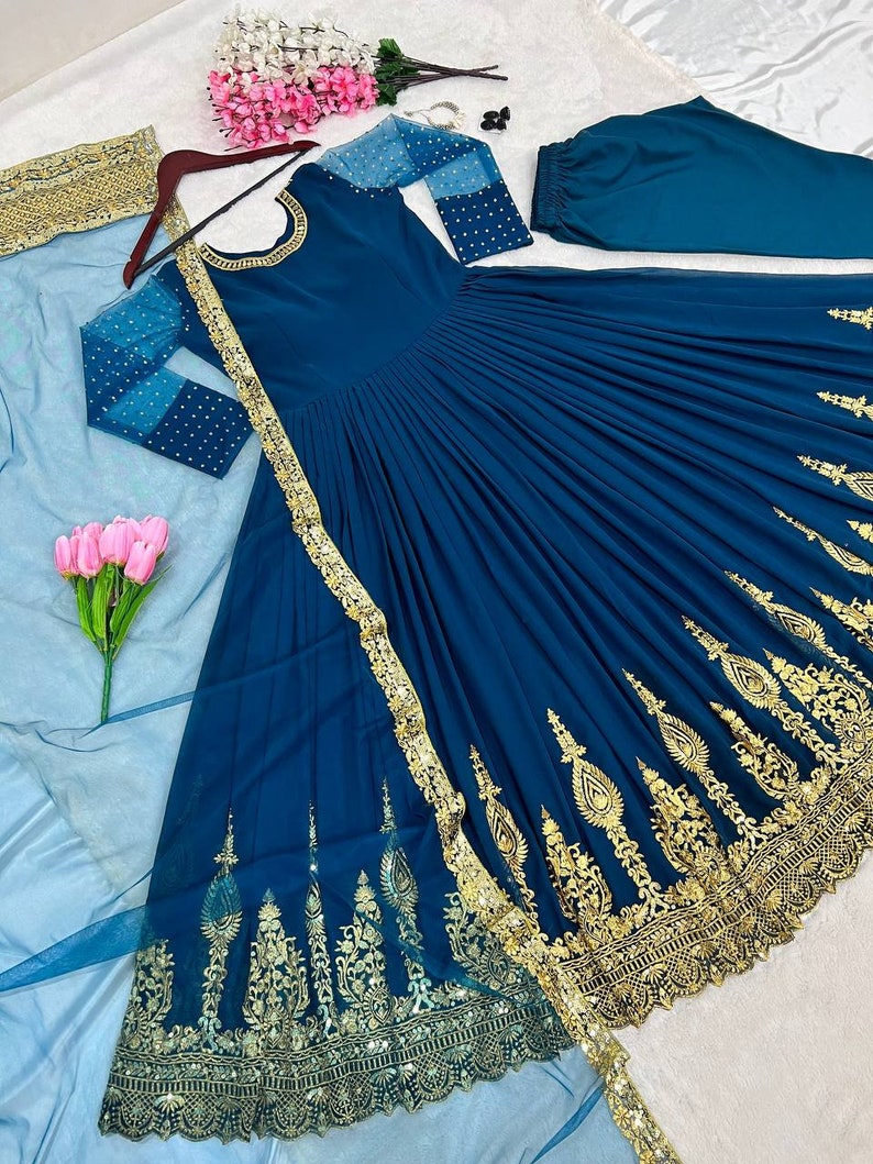 Cotton Salwar Kameez	Small Size Suits	Anarkali Suit	Anarkali Kurti	Kurti Pant set	Long Dresses	Georgette Suits	Embroidered Suits	Designer Dresses	Kurta Kurti Sets	Indian Dress woman	Bridesmaid Dresses	Partywear Kurti