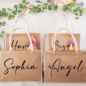 Personalized Bridesmaid Gift Bag with charm,Custom Burlap gift Bag,Beach tote bag,Bachelorette Party Bag, Bridesmaid Proposal Gift,Beach Bag