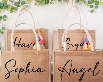 Personalized Bridesmaid Gift Bag with charm,Custom Burlap gift Bag,Beach tote bag,Bachelorette Party Bag, Bridesmaid Proposal Gift,Beach Bag