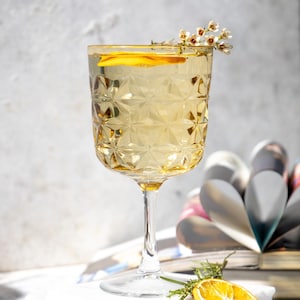 Cocktail Glasses Gold Rimmed Coupe Crystal Glasses Cocktail Party Glasses Barware Wedding Glasses Bridesmaid Gift