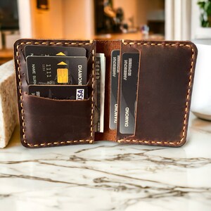 Carteira Slim Front Pocket feita à mão, The Wilder Slim Wallet, capa para cartão de couro antigo, porta-cartões minimalista personalizado, carteira skinny