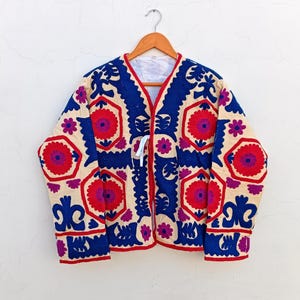 ハンドメイドのスザニ刺繍ジャケット、冬用ジャケットコート、レディースコート、スザニショートジャケット、TNT生地のスザニジャケット、ローブ、彼女へのギフト