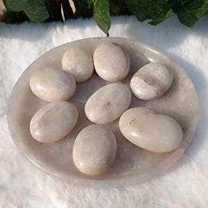 Natural Raimbow Moonstone Palm stone |  Pocket Stone | Healing Crystal for Meditation |  Pocket Stone | Crystal Gifts | 55-60mm