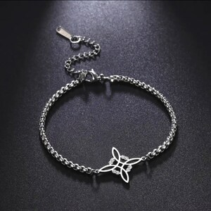 Witchcraft Witch Knot Charm Bracelet.