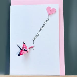 Muttertagskarte Origami Kranich handgemachtes japanisches Chiyogami Yuzen Papier fuchsia rosa Sakura & Origami Kirsche rosa Herz Maulbeerpapier A6