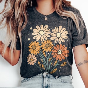 Retro Wildflower Shirt, Daisy Flower TShirt, Boho Shirt, Garden Gift for Her, Vintage Floral Botanical Tee, Hippie Chic Top