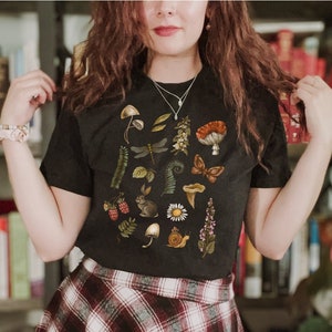 Vintage Forest Witch T-Shirt: Cottagecore Fairy Grunge Tee