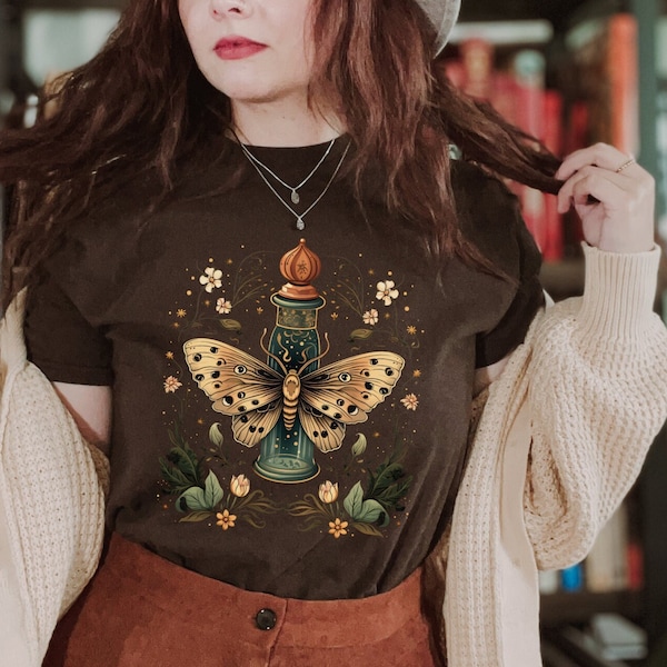 Witch Potion Moth TShirt, Dark Boho Style Shirt, Dark Cottogecore Aesthetic T-Shirt, Vintage Halloween Tee, Green Witch Shirt, Gift for Her