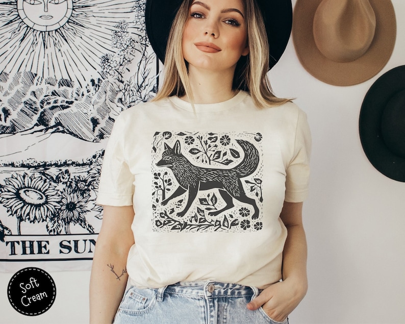 Vintage Folklore Fox Tshirt, Cottagecore Aesthetic Shirt, Linoprint T-Shirt, Wildlife Tee, Forest Animal Shirt Soft Cream