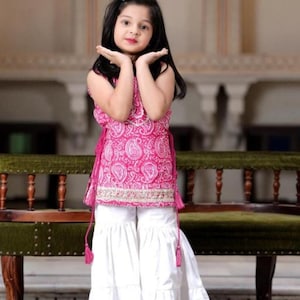 Buy Ethnic Wear Girls Online In India -  India