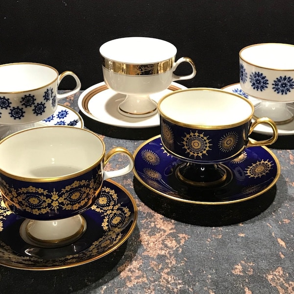 Tasse mit Standfuß, Sammeltasse, diverse, weiß-gold; echt Kobalt; weiß-blau, Porzellan Lichte, vintage, antik, 70er Jahre, made in GDR