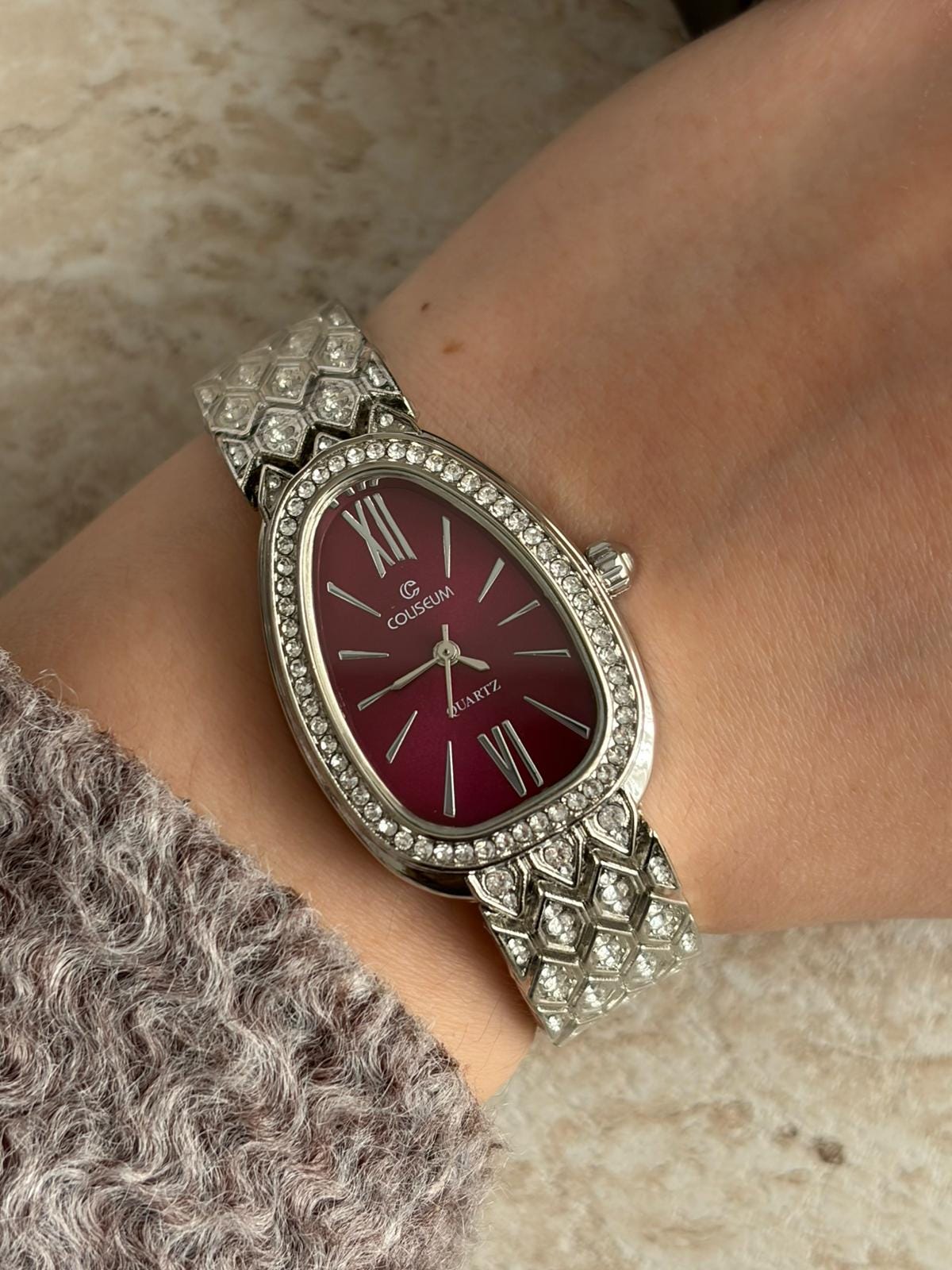 Serpenti Snake Wrap Elegant Gold Women\'s Watch with Burgundy Dial The very first artistic collaboration on the Bvlgari  main image 4