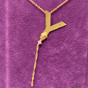 Collar con letra Y Uzak Şehir de plata de ley 925