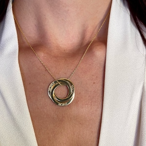 Collar de nombre multicírculo de oro macizo de 14K, colgante grabado con nombre de familia, la mejor joyería personalizada, regalos personalizados para mamá, regalo para la abuela