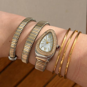 Elegant Gold Snake-Wrap Bracelet Watch with Crystal Accents Serpenti Serpenti – MTG main image 2