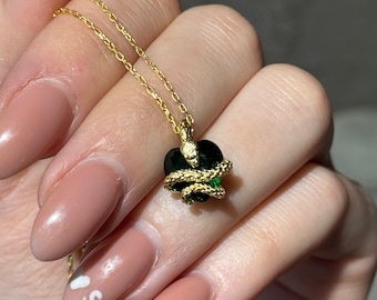 925k Sterling Silver Snake on Green Heart Necklace