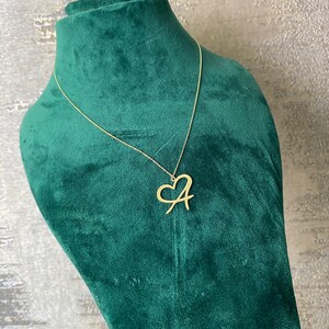 Colar de letras em ouro maciço 14k, colar inicial de ouro com coração, colar feminino com monograma e alfabeto, joias personalizadas, presente de aniversário