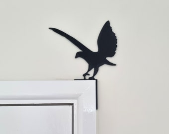 Eagle Landing Door Topper Decoration | Bird Flying Decor / Wall Art | On Top Corner of Door Frame Hawk gliding / Falcon Flapping
