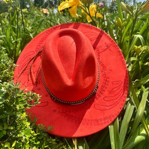 Cowgirl Boho Hat,  Hand Painted Wide Brim Hat, Custom Burned Felt Hat, Western Hat, Bride Hat, Burnt Hat, Bride Floral Fedora Hat.