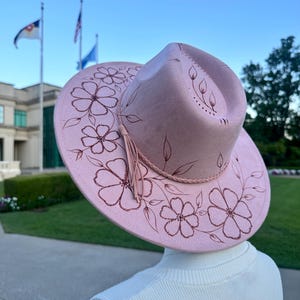 Botanical Floral Boho Hat, Hand Painted Wide Brim Hat, Hand Burned Felt Hat, Western Hat, Bride Hat, Hand burned Hat, Bride Floral Hat.