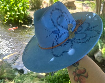 Handbränd blå fedorahatt, västerländsk blommig, boho rancher