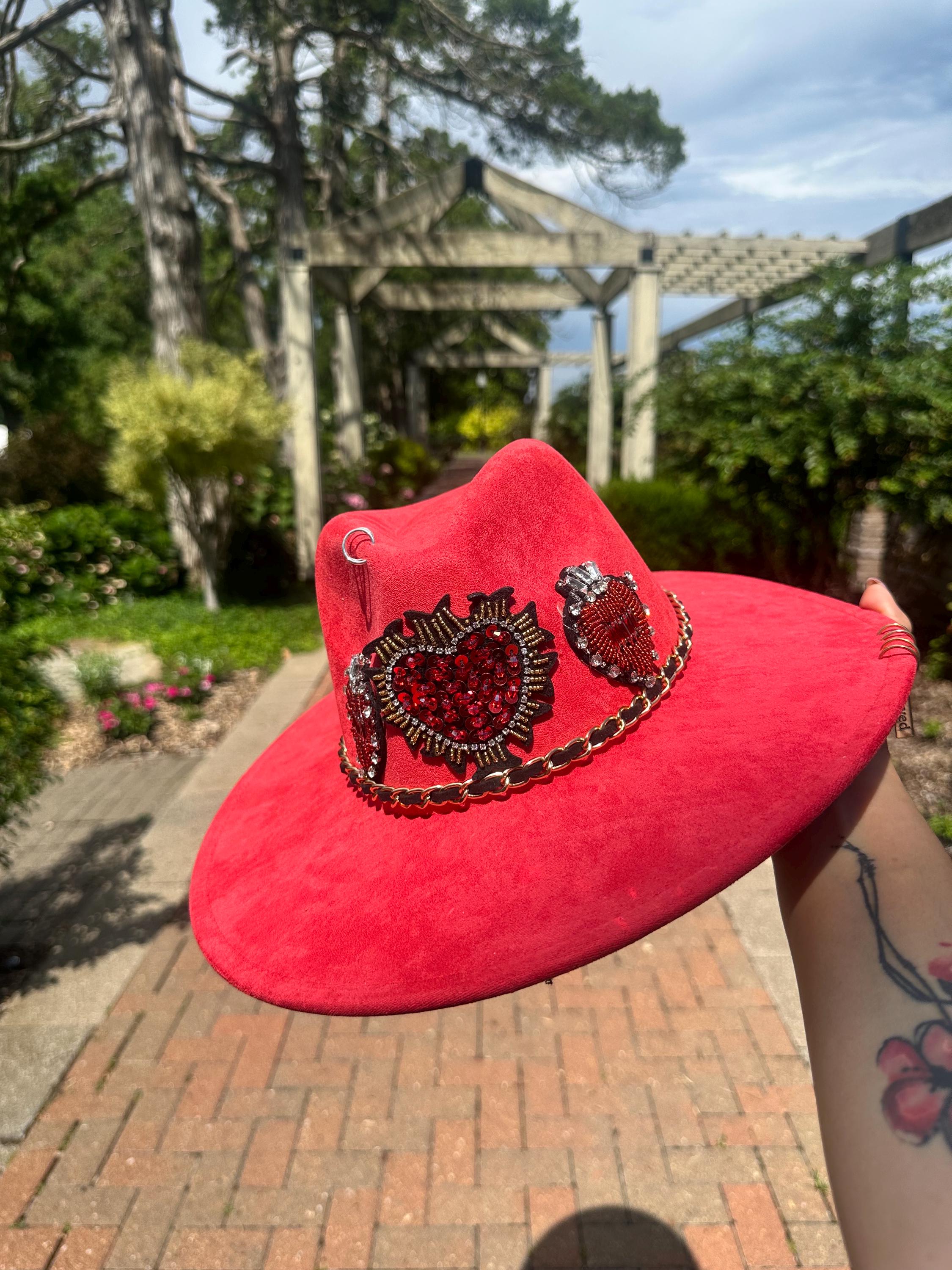 Handcrafted Sacred Heart Cowgirl Hat – Felt Western Festival  display picture 3