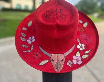Hand-painted Red Heart Fedora – Floral Cowgirl Hat, Western  display picture 3