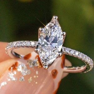 Vintage 1.5CT Marquise Cut Moissanite Engagement Rings Lab-Diamond Ring Solitaire Marquise Wedding Rings Marquise Promise Ring CZ Gold ring