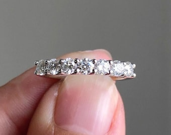 Wunderschöne 1 TCW Rundschnitt Farblose Moissanite Verlobungsring 7 Stein Hochzeit Band Brautring Jahrestag Versprechen Ring Für Frauen Beste Ringe