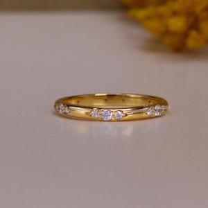 Flush Set Eternity Band / Round Cut Colorless Diamond Wedding Band / Wedding Matching Band / Etoile Ring / Chunky Dainty Band / Bridal Ring