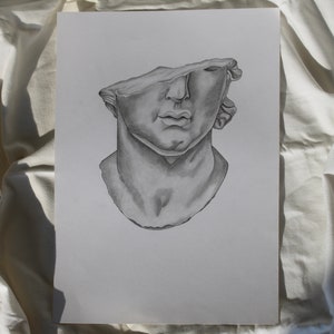 dibujo a lápiz gris papel blanco estatua rota estilo antiguo