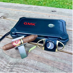 Cigar Case, Compact Humidor, Personalized travel Humidor, Travel Friendly cigar holder, Premium travel cigar holder, Gift for Guys