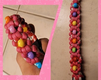 Flower paracord bracelet w beads