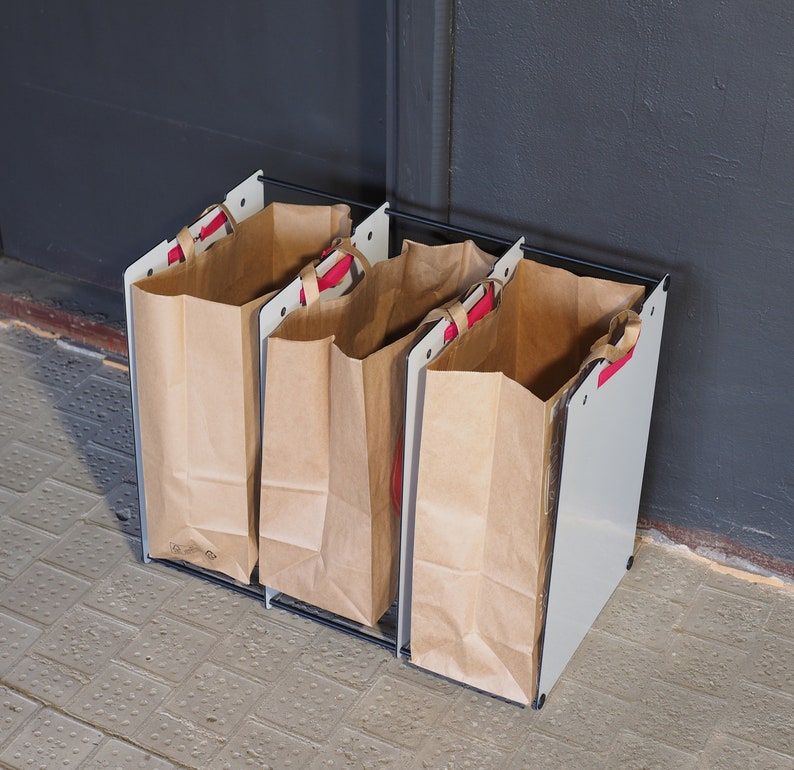 Porte-sac en papier écologique. Conception durable, tailles multiples, déchets, recyclage, durable. image 3